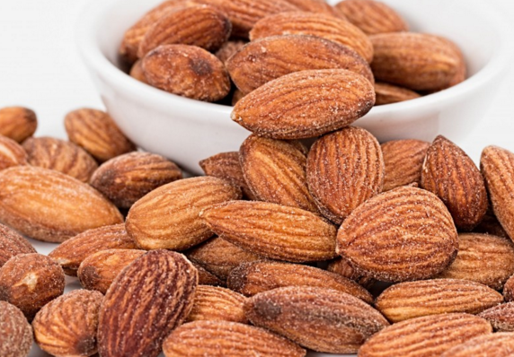 杏仁价格多少钱一斤?它有什么好处?孕妇能吃