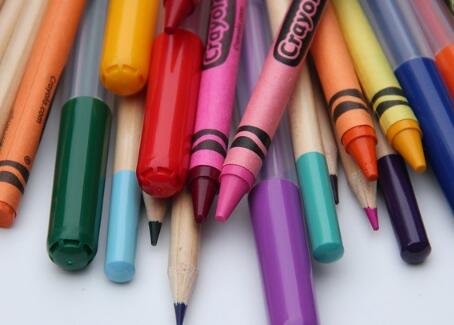 农村开一个文具店一年能挣多少钱?能挣十万吗