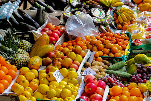 赶集摆地摊或超市零售卖水果利润怎么样?一斤