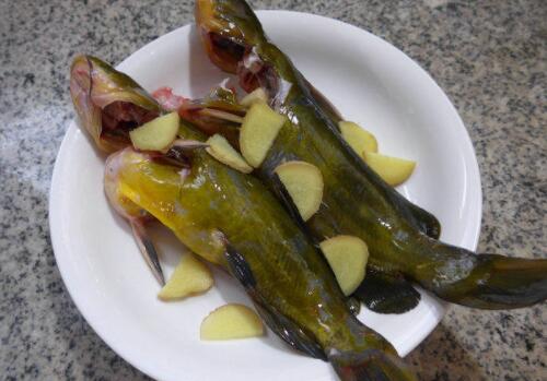 背上有刺的黄刺鱼是发物吗?是海鱼吗?价格多